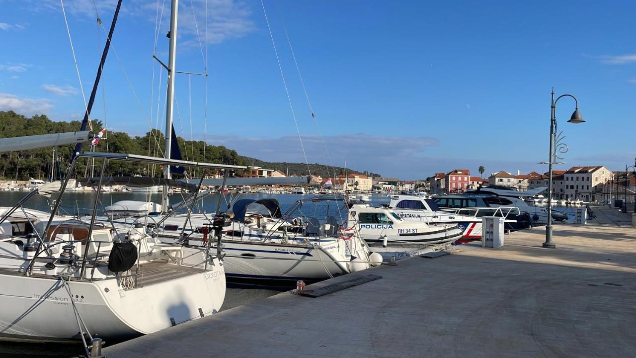 Fredys Apartments Stari Grad  Exterior foto